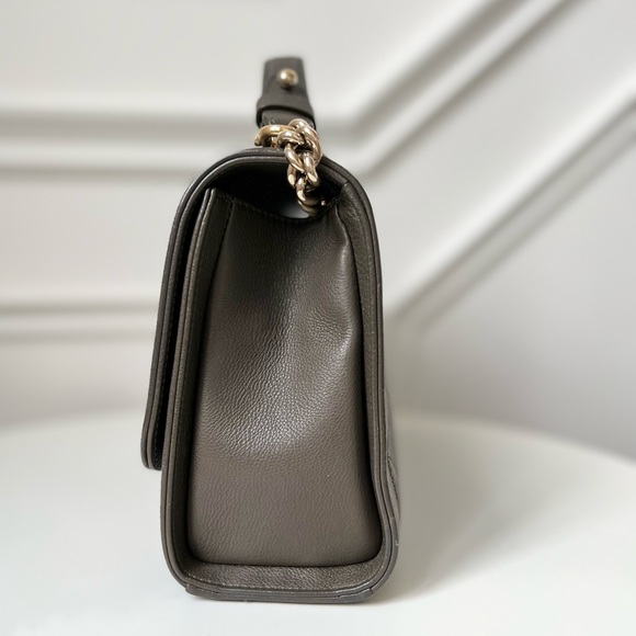 CHANEL LABEL CLICK FLAP BAG - Picture 3 of 14